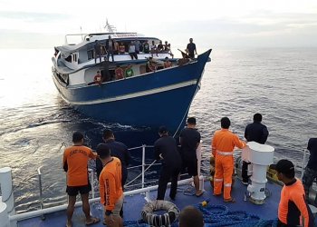 Coast Guard rescues 30 passengers in West Philippine Sea
