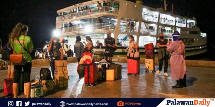 Capitol distributes financial help to LSIs thru DSWD-AICS