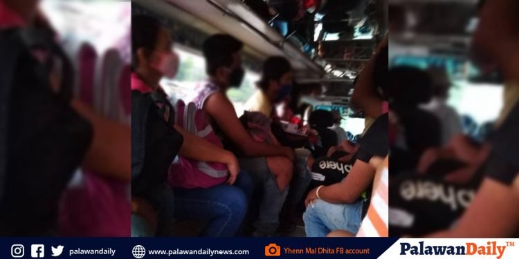 Pag-angkas sa motorsiklo at usapin ng social distancing, maingay na tinatalakay sa social media