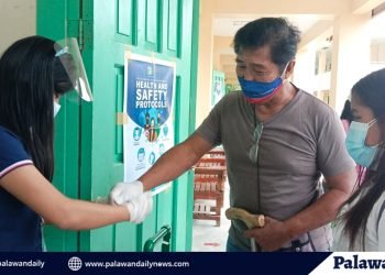 Retired teacher na hirap na sa paglalakad, lumabas pa rin upang bomoto