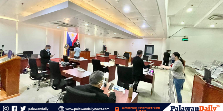 Paninita ng COVID Marshall sa pagsakay ng mahigit 1 pasahero sa tricycle, inirereklamo