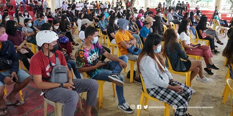 400 college students receive educational assistance from Ang Probinsyano Party-List