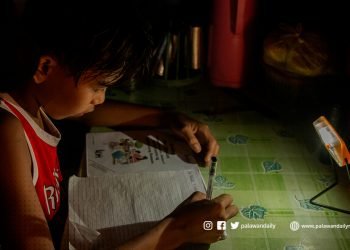 600 families in El Nido receive solar-powered lamps