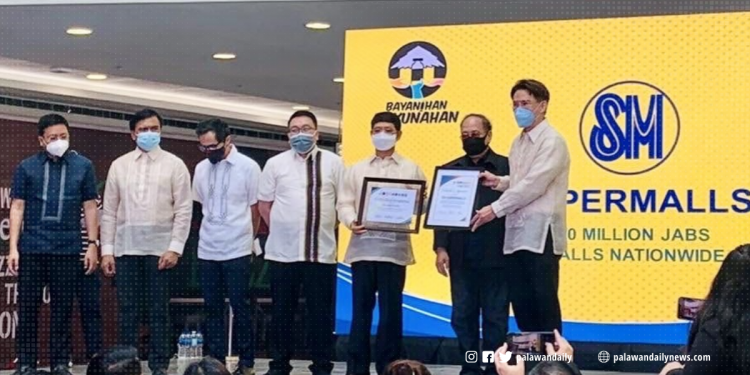 SM Supermalls Lauded as Government’s Largest Private Sector Partner for its National Vaccination Program