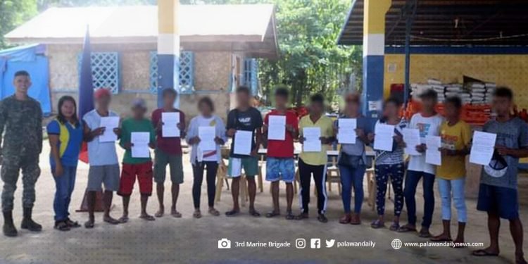 10 Communist Terrorist Group Supporters, tumiwalag na