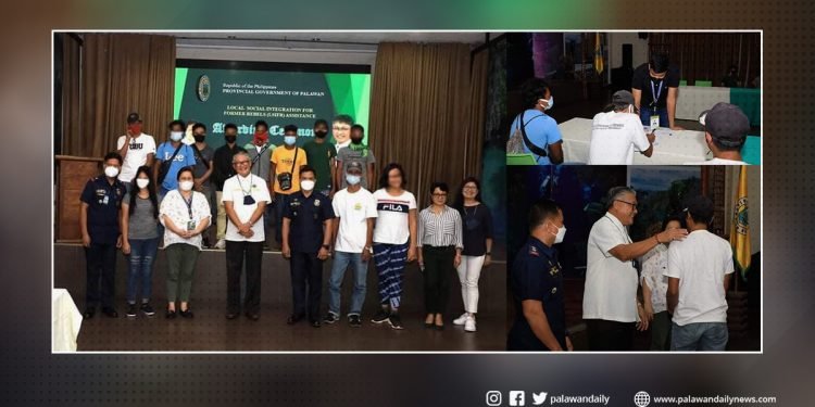 13 ex-rebels, binigyang tulong para sa pagbabagong-buhay