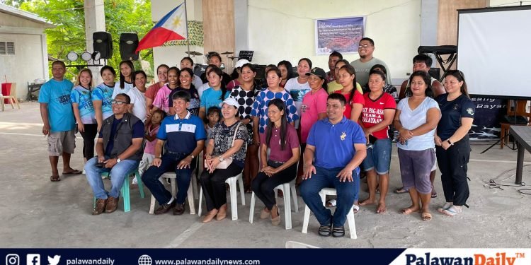 Mga mangingisda sa Pag-asa Island, tumanggp ng P4.9M livelihood aid mula sa DA-BFAR