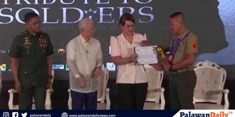 Isang marino mula sa MBLT-3 pinarangalan ng Outstanding Community Service