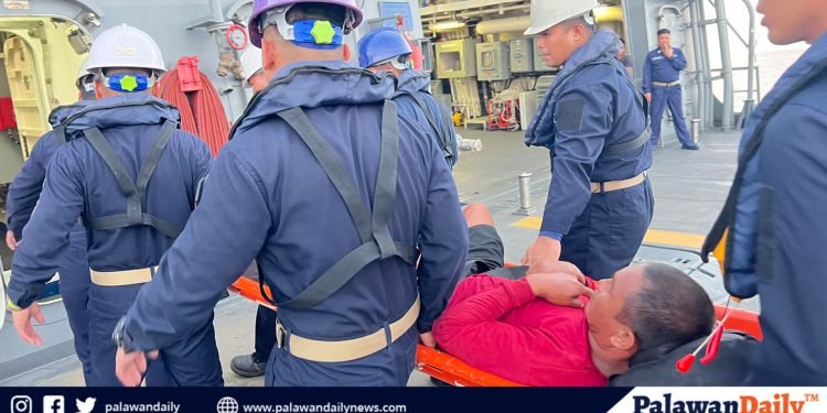 Mangingisda sa WPS, nailigtas ng WESCOM matapos masugatan ng elise ng bangka