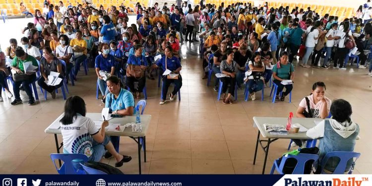 Health workers sa lungsod, sumailalim sa hypertension at diabetes screening