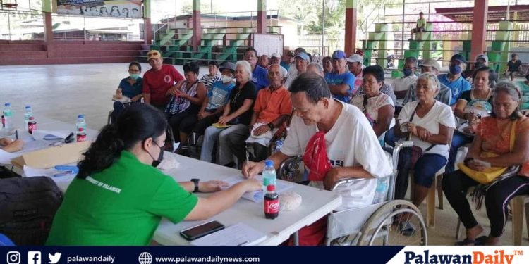 Mahigit P30 milyon ayuda para sa mga Palaweñong senior citizens, naipamigay noong 2023