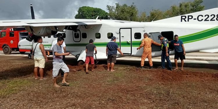 Isang chartered aircraft, nabalahaw sa runway ng Cuyo Airport