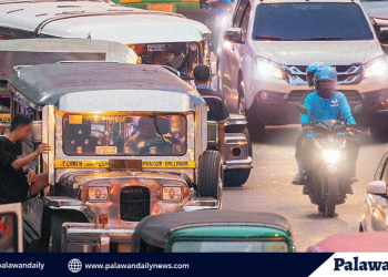 Why do commuters prefer motortaxis?